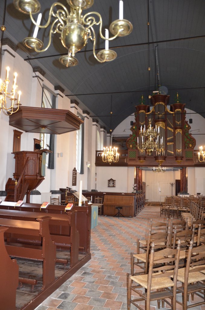 Kerkinterieur Dalen